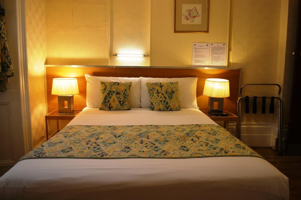 Falcon Hotel Londres Quarto foto